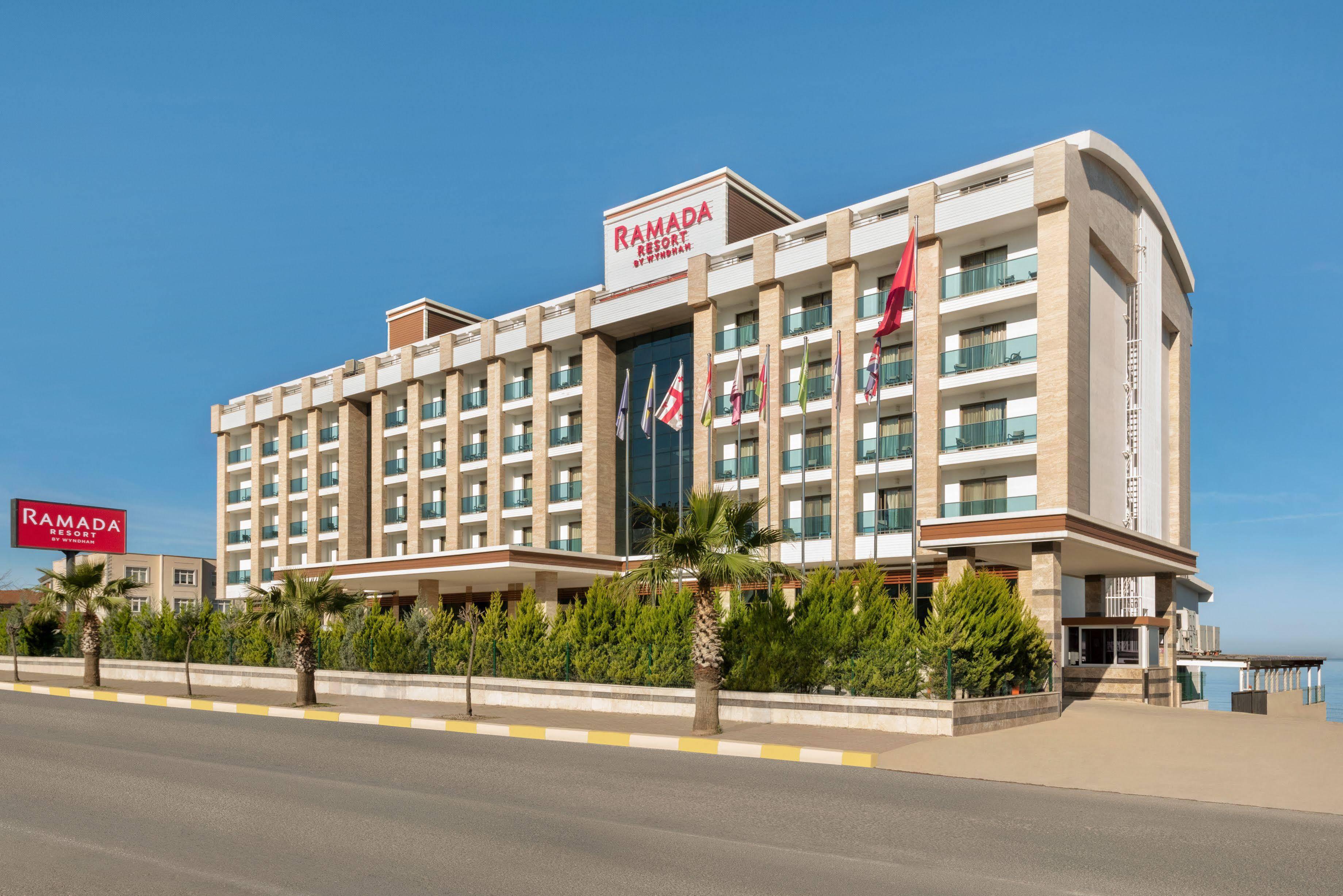 Ramada Resort By Wyndham Unye Exterior foto